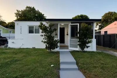 1035 Atlantic Ave, Opa-locka: photo 1 of 14