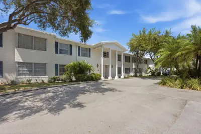 2251 NE 66th St #1623, Fort Lauderdale: photo 1 of 22