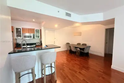 2775 NE 187th St #313, Aventura: photo 1 of 17