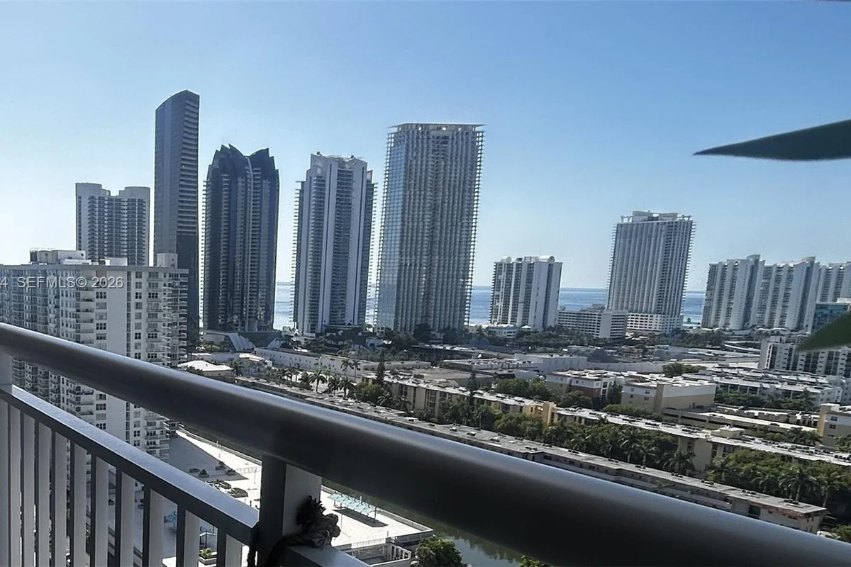 251 174th St #2315, Sunny Isles Beach: photo 1 of 11