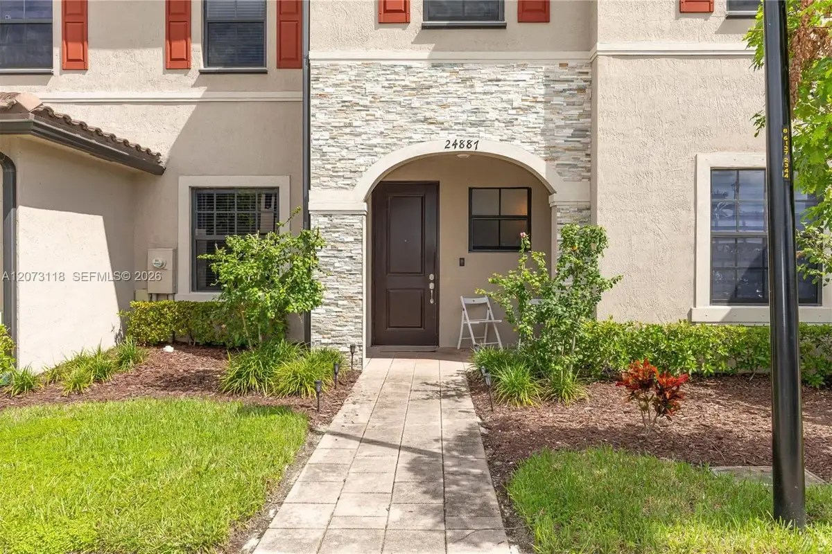 24887 SW 113th Pl, Homestead: photo 1 of 10
