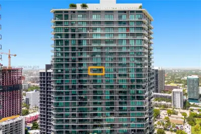 501 NE 31st St #3504, Miami: photo 1 of 45