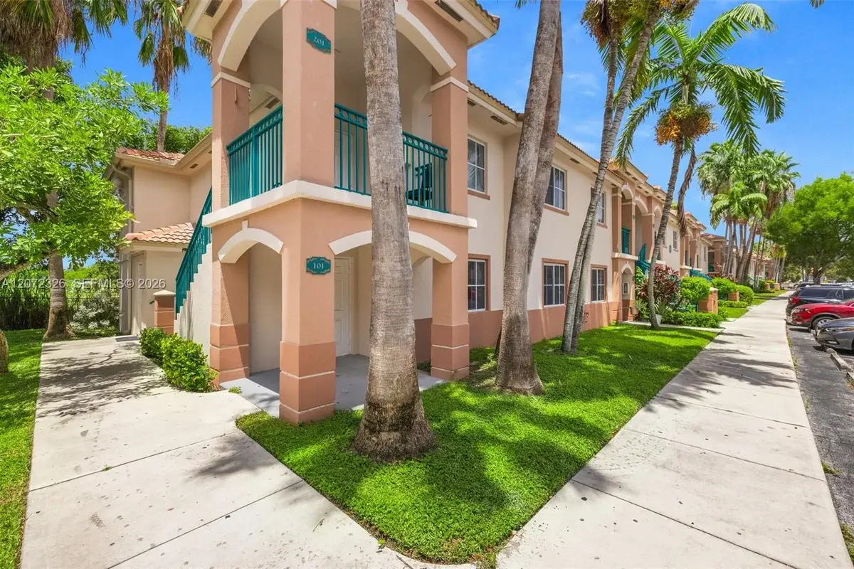 2930 SE 12th Rd #101-31, Homestead: photo 1 of 36