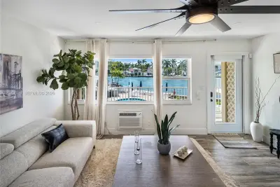 3216 SE 12th St #26, Pompano Beach: photo 1 of 15