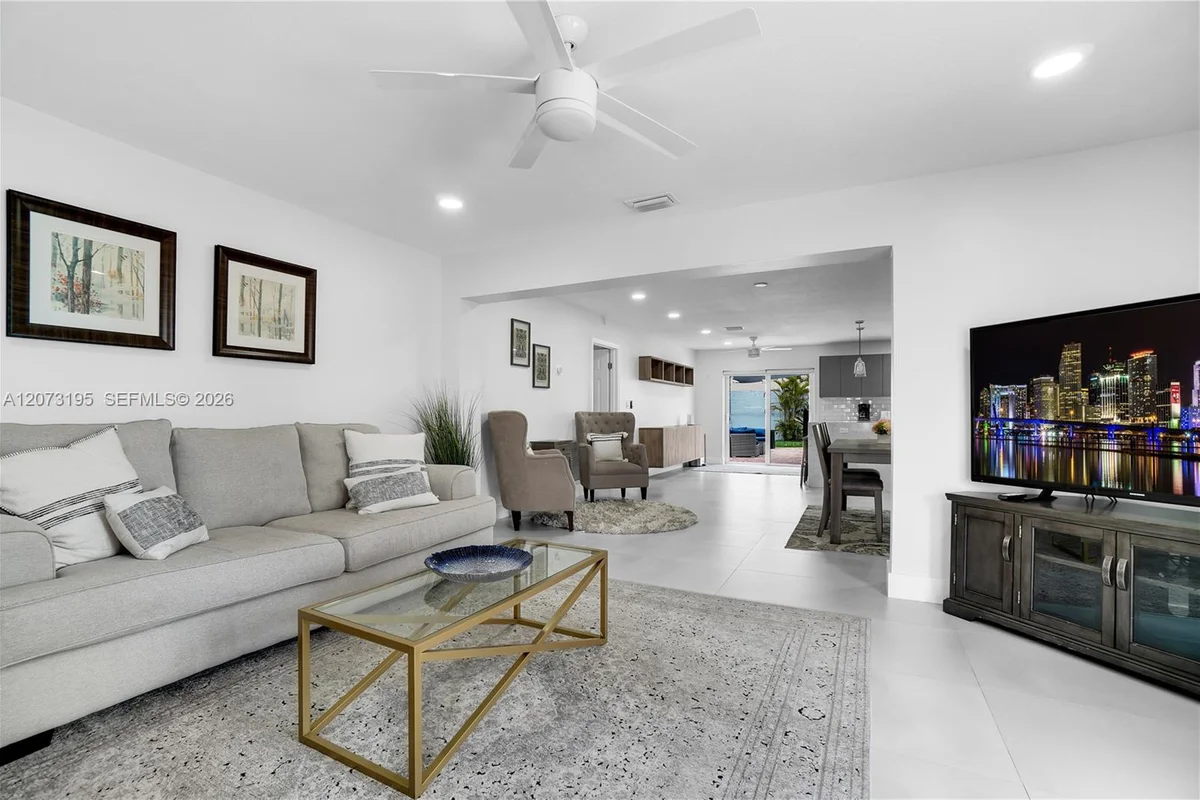 617 NW 30th Ct, Wilton Manors: photo 1 of 36