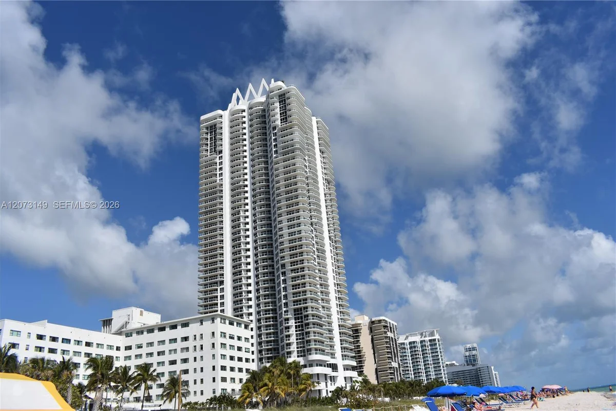 Condo in Miami Beach: photo 1 of 26