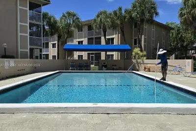 10001 W Atlantic Blvd #119, Coral Springs: photo 1 of 24