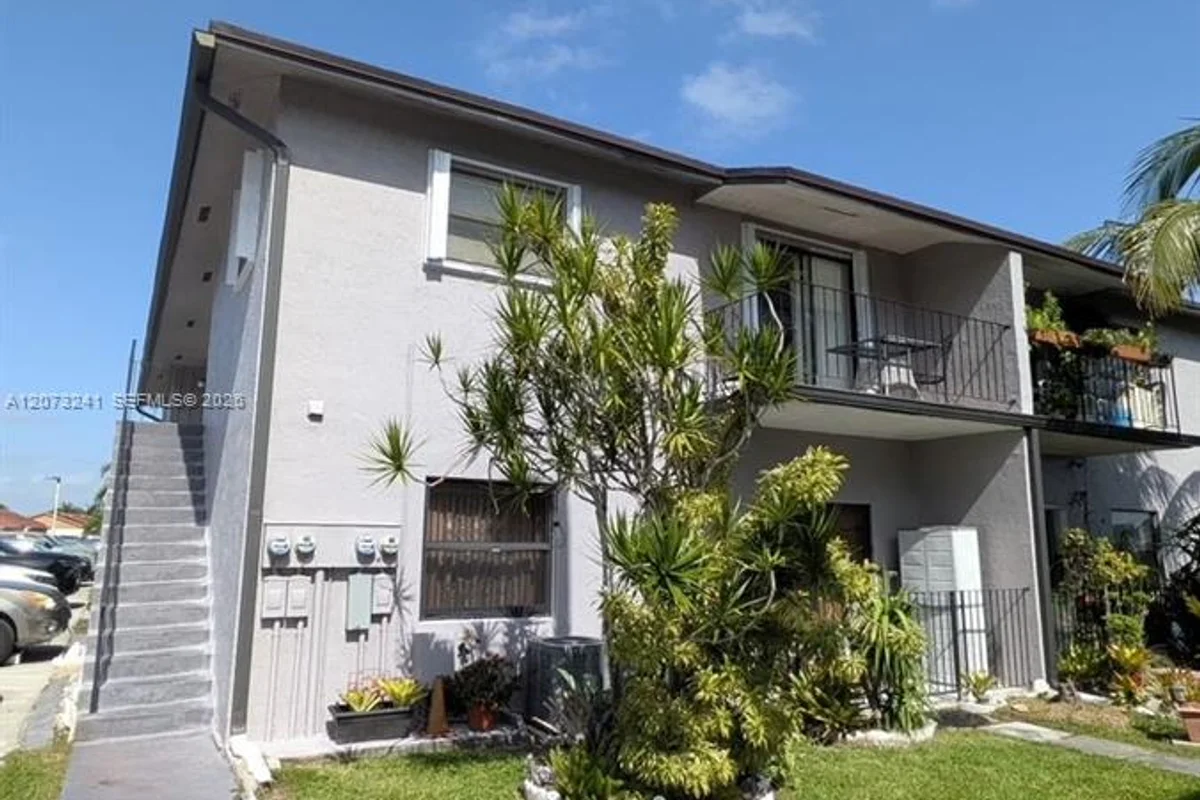 13351 SW 17th Ln #3-7, Miami: photo 1 of 16