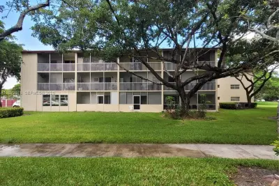 151 SW 134th Way #212N, Pembroke Pines: photo 1 of 38