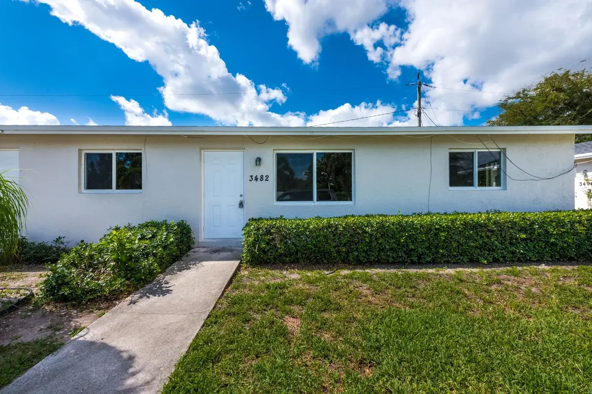 3482 48th Ln S, Lake Worth: photo 1 of 25
