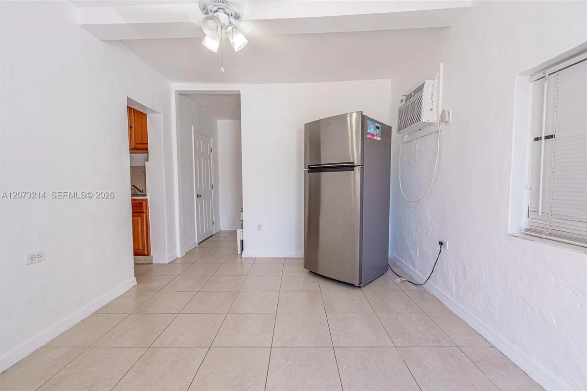 528 SW 21st Ave #A, Miami: photo 1 of 13
