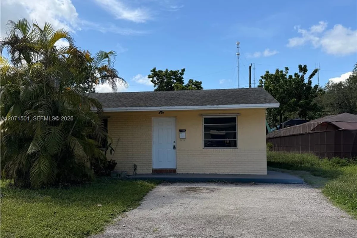 6050 SW 34th St #1, Miramar: photo 1 of 13