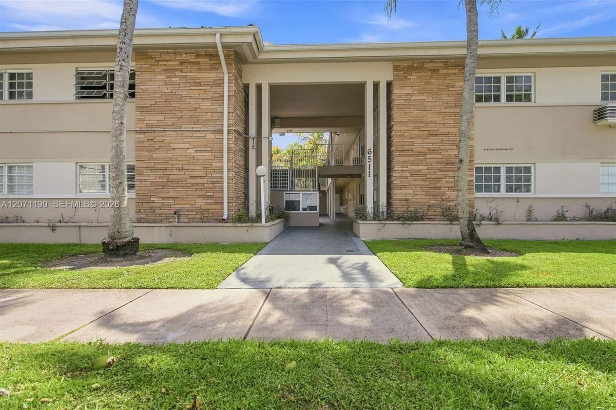 6511 Santona St #C6, Coral Gables: photo 1 of 22