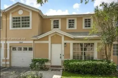 12164 SW 52nd Pl, Cooper City: photo 1 of 37