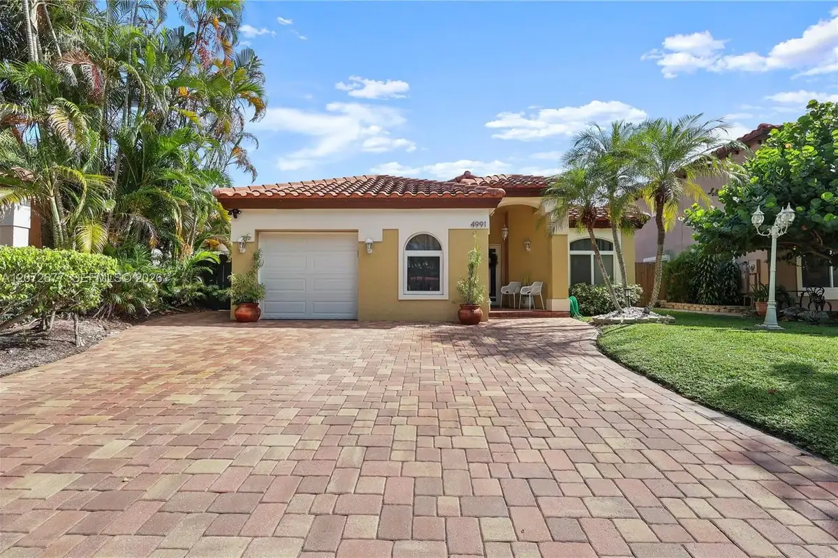 4991 NW 54th St, Coconut Creek: photo 1 of 42