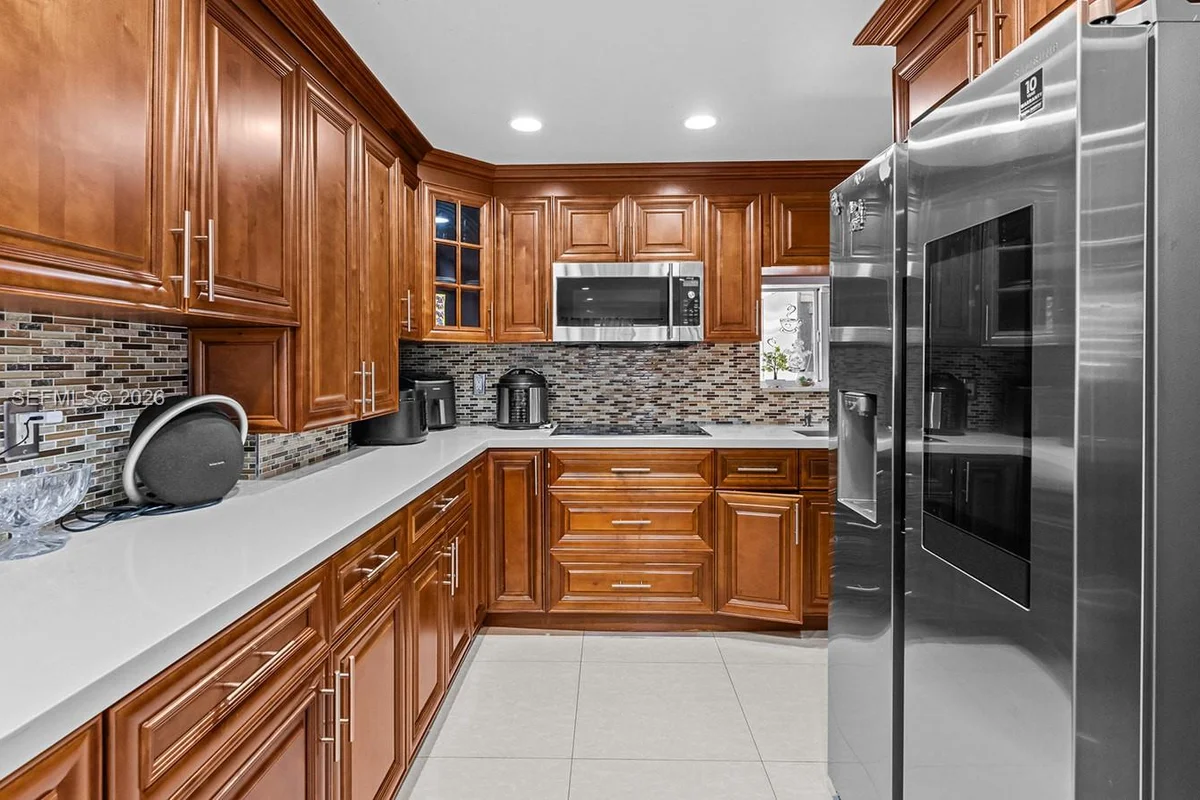 19300 NW 45th Ave, Miami Gardens: photo 1 of 16