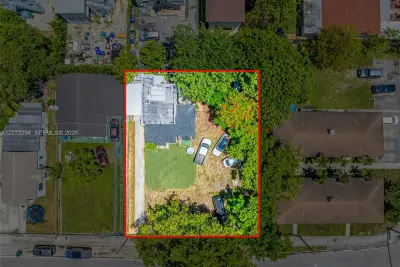 1027 NW 29th St, Miami: photo 1 of 28