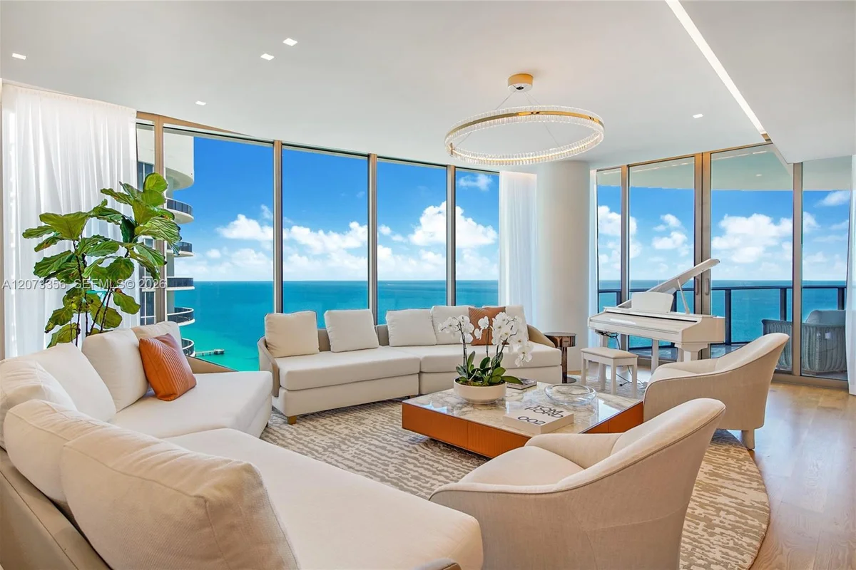 15701 Collins Ave #4101, Sunny Isles Beach: photo 1 of 17