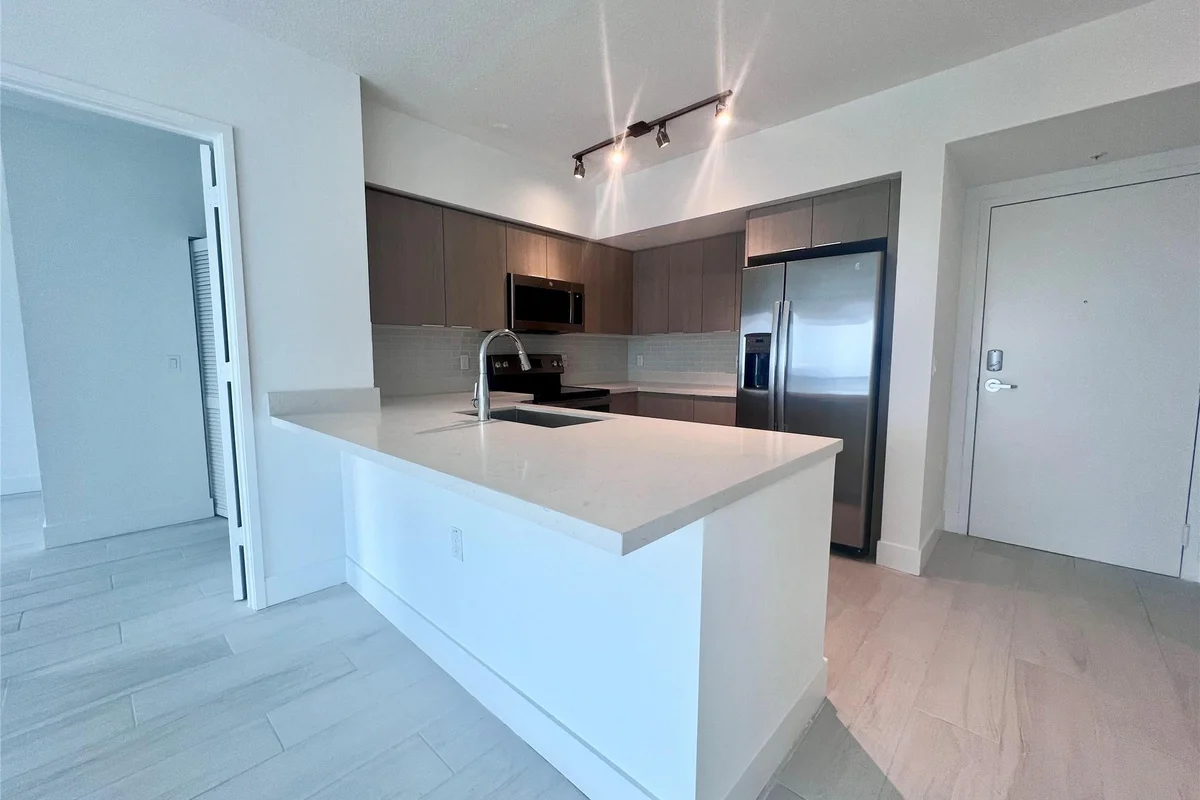 601 E Dania Beach Blvd #615, Dania Beach: photo 1 of 26