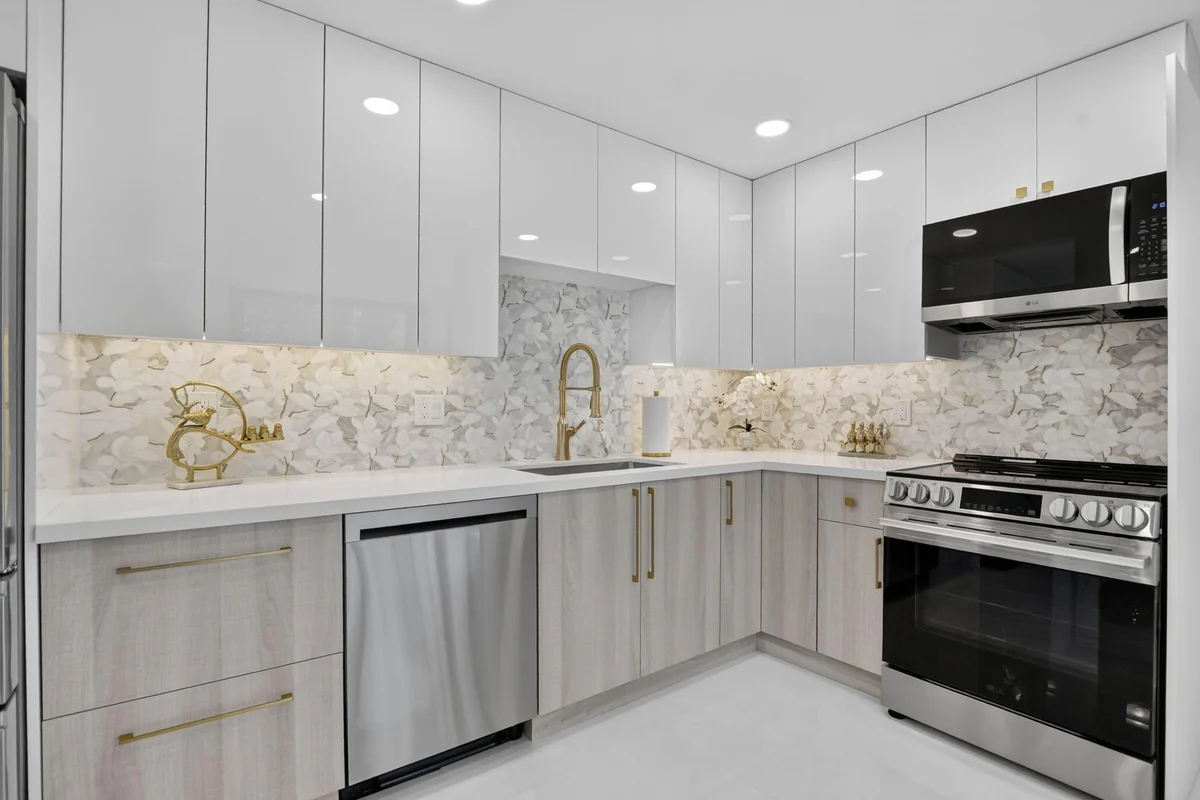 7847 Lakeside Blvd #1021, Boca Raton: photo 1 of 55