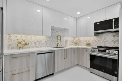 7847 Lakeside Blvd #1021, Boca Raton: photo 1 of 55