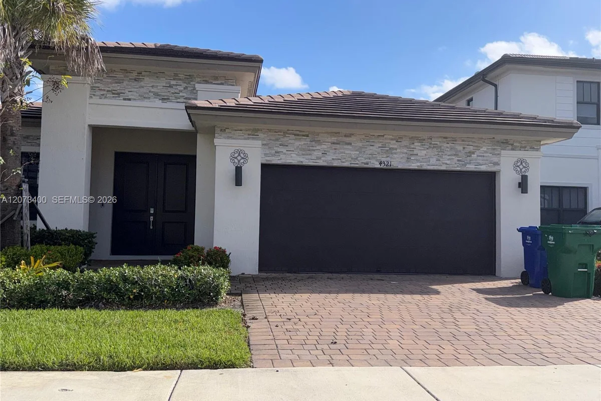 4321 SW 173rd Ave, Miramar: photo 1 of 28