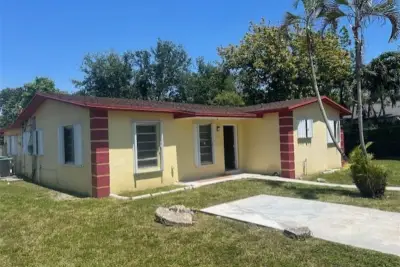 1337 NW 112th Ter, Miami: photo 1 of 28