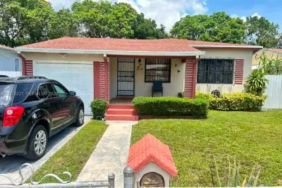 1191 NW 49th St, Miami: photo 1 of 41