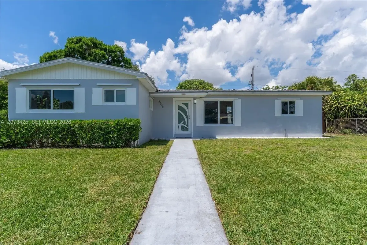 20440 NW 20th Ct, Miami Gardens: photo 1 of 11