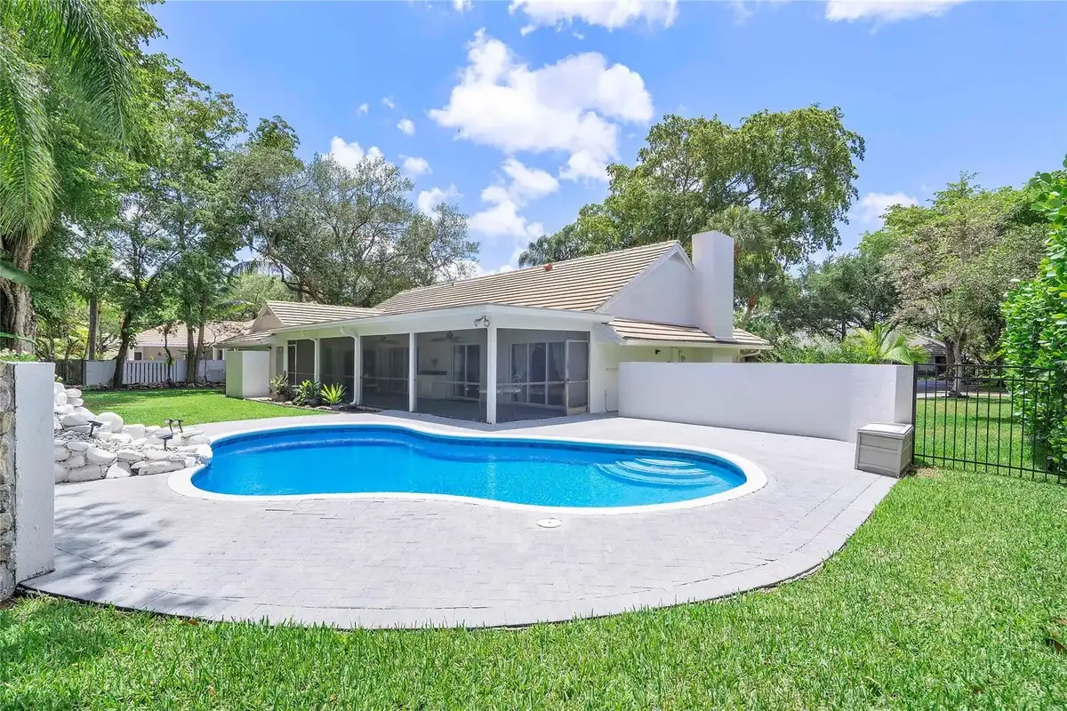 10209 Vestal Ct, Coral Springs: photo 1 of 49