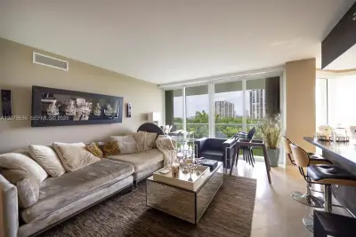 7000 Island Blvd #608, Aventura: photo 1 of 20