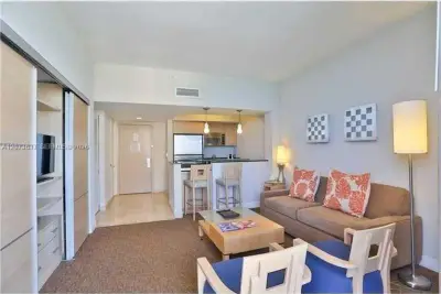 18683 Collins Ave #1709, Sunny Isles Beach: photo 1 of 13