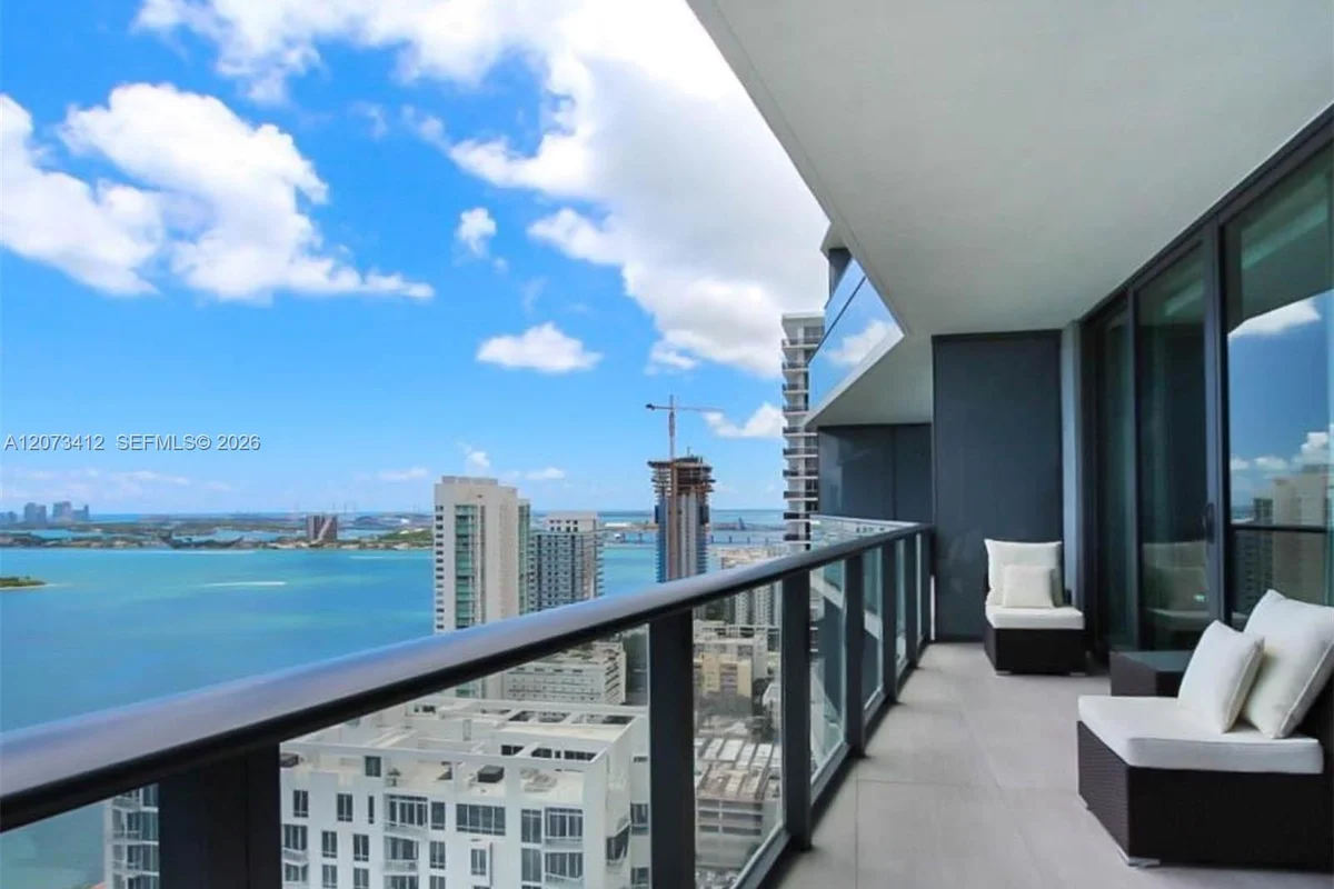 460 NE 28th St #2903, Miami: photo 1 of 19