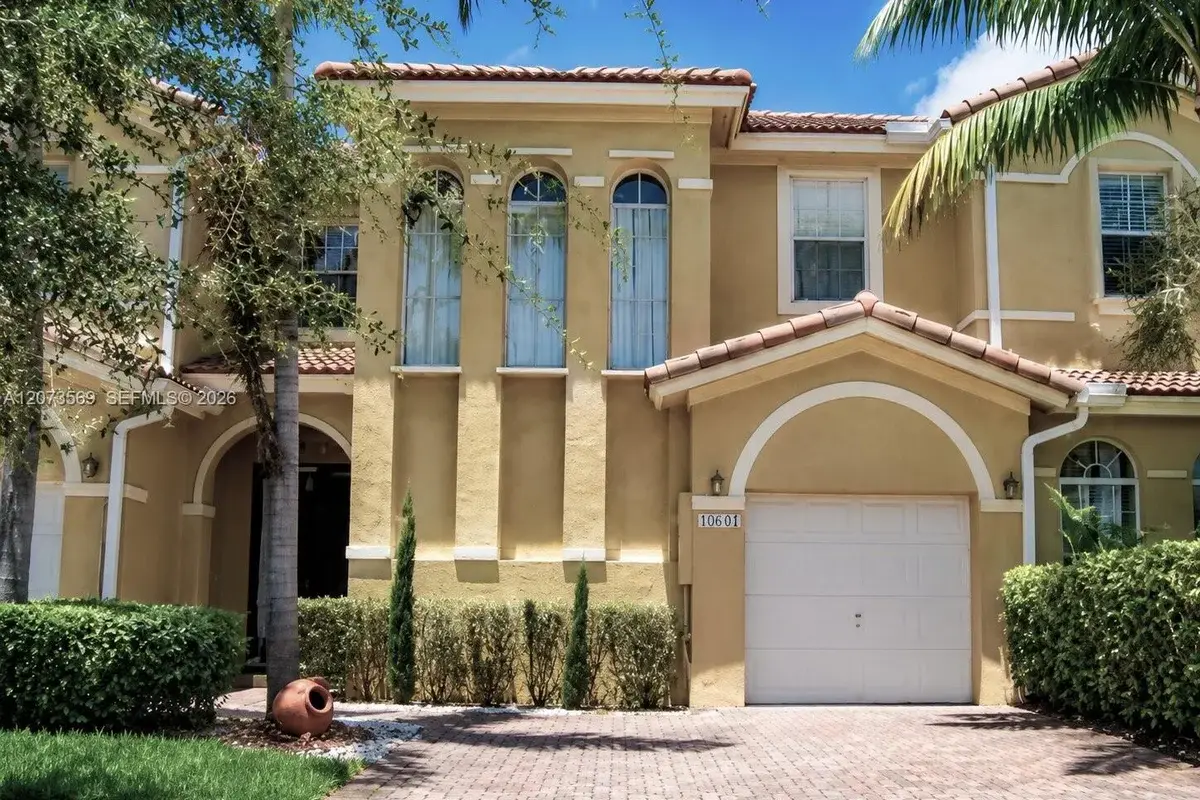 12244 SW 123rd Pl, Miami: photo 1 of 28