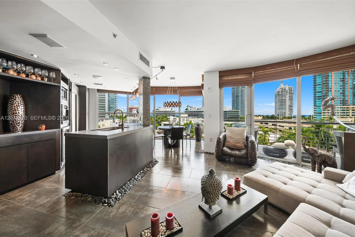 110 Washington Ave #1709, Miami Beach: photo 1 of 25