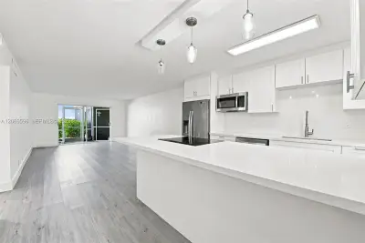 222 N Federal Hwy #115, Deerfield Beach: photo 1 of 35