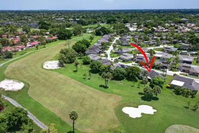 7844 Beechfern Cir #41, Tamarac: photo 1 of 50