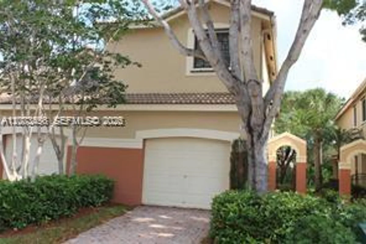 3839 Pond Apple Dr #6, Weston: photo 1 of 9