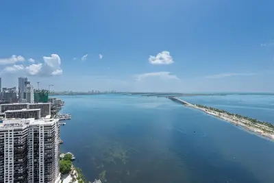 175 SE 25th Rd #3504, Miami: photo 1 of 43