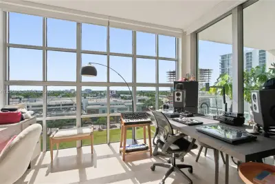 3451 NE 1st Ave #M-0904, Miami: photo 1 of 31