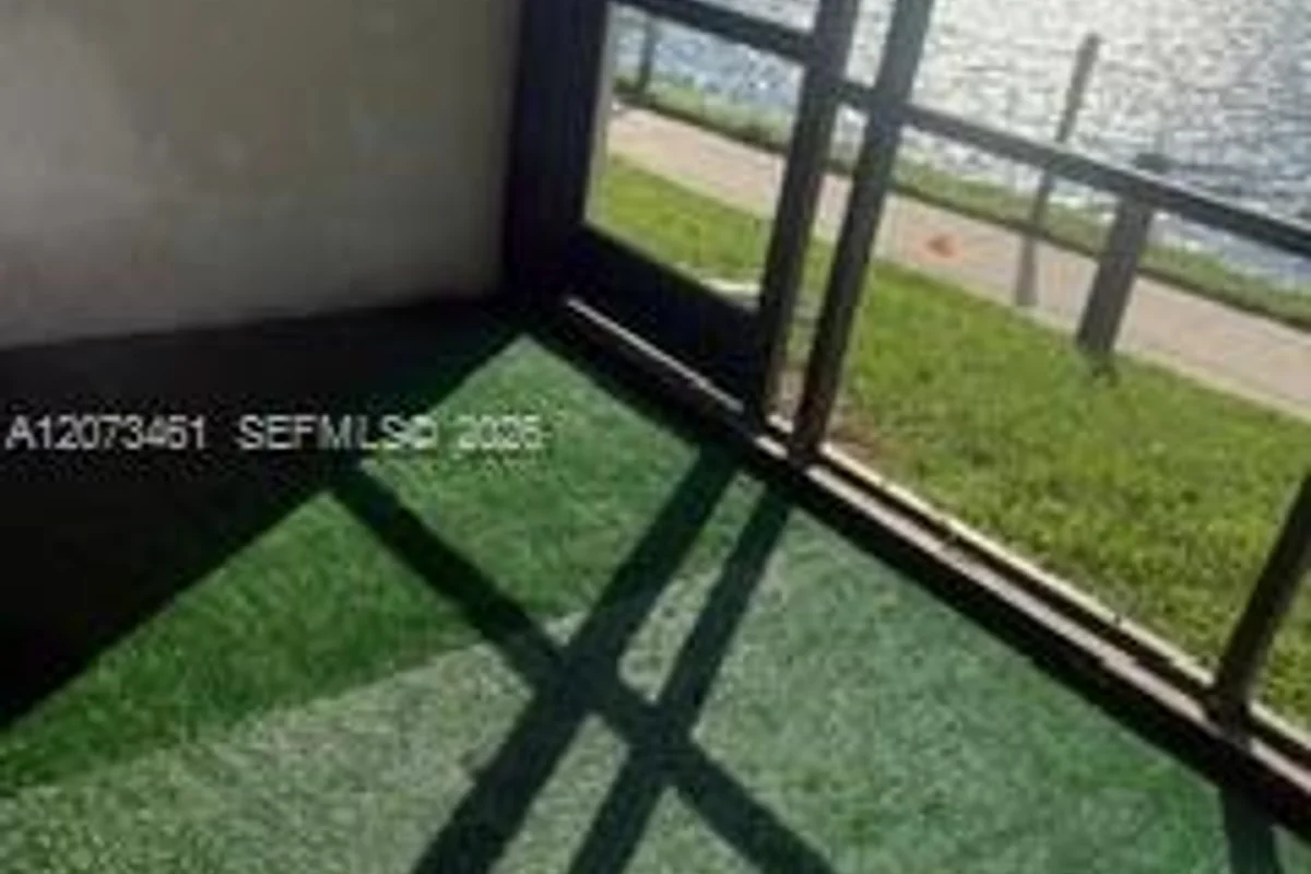 109 Lake Emerald Dr #102, Oakland Park: photo 1 of 16