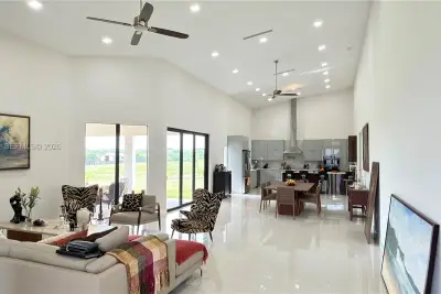 19860 Skyhawk Ln, Loxahatchee: photo 1 of 100