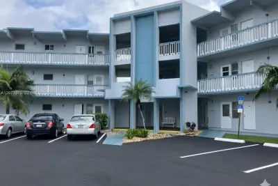2300 Park Ln #203, Hollywood: photo 1 of 37
