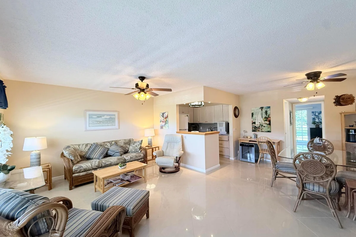 22 Markham A, Deerfield Beach: photo 1 of 46