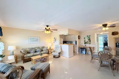 22 Markham A, Deerfield Beach: photo 1 of 46