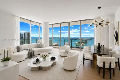 1400 Biscayne Blvd #4206, Miami: photo 1 of 101