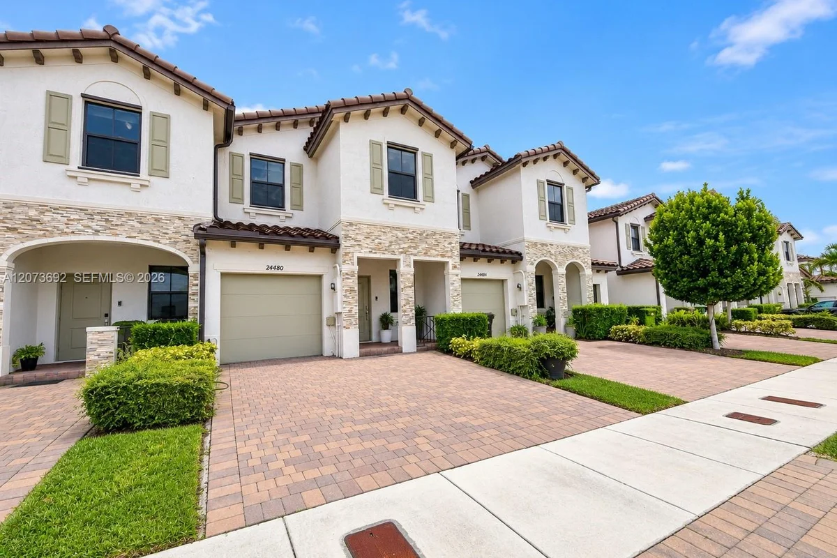 24480 SW 119th Pl, Homestead: photo 1 of 15
