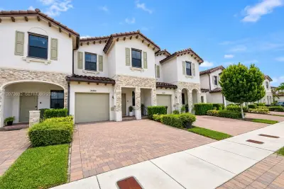 24480 SW 119th Pl, Homestead: photo 1 of 15