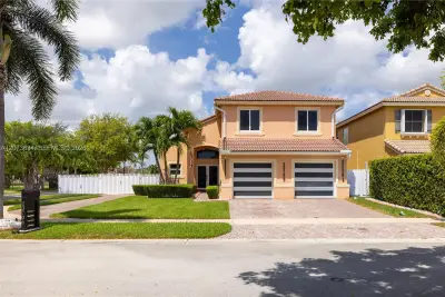 23706 SW 108th Pl, Homestead: photo 1 of 56