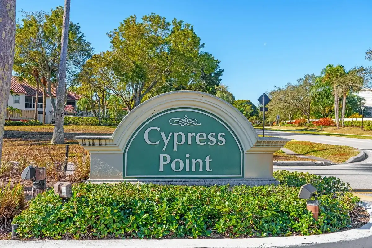 155 Cypress Point Dr, Palm Beach Gardens: photo 1 of 13